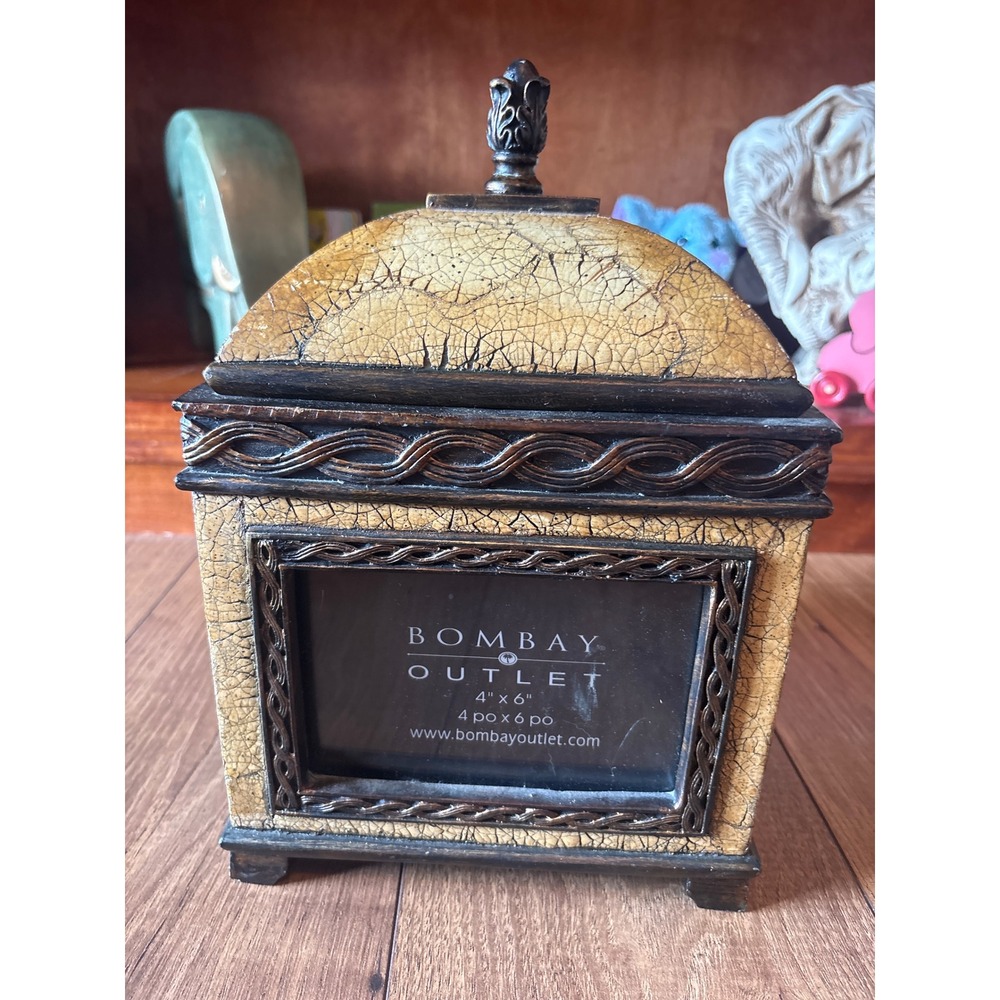 Vintage Bombay Company Crackle Finish Photo Keepsake Box
